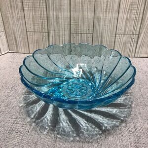 Elegant Vintage Hazel Atlas Capri Blue Glass Bowl